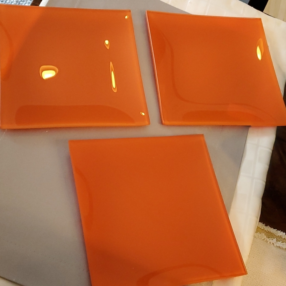 Set of 3 orange glass plates from CB2 - Picture 2 of 2